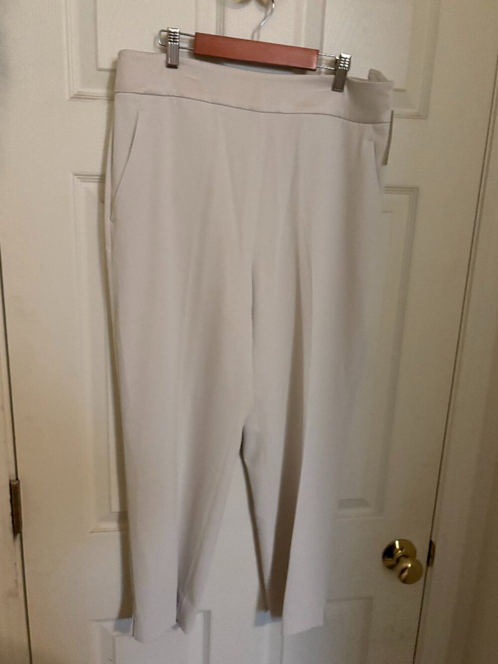 H & M Off-White Side-Zippered Slacks (10) w/Functional Pockets Satin Waistband